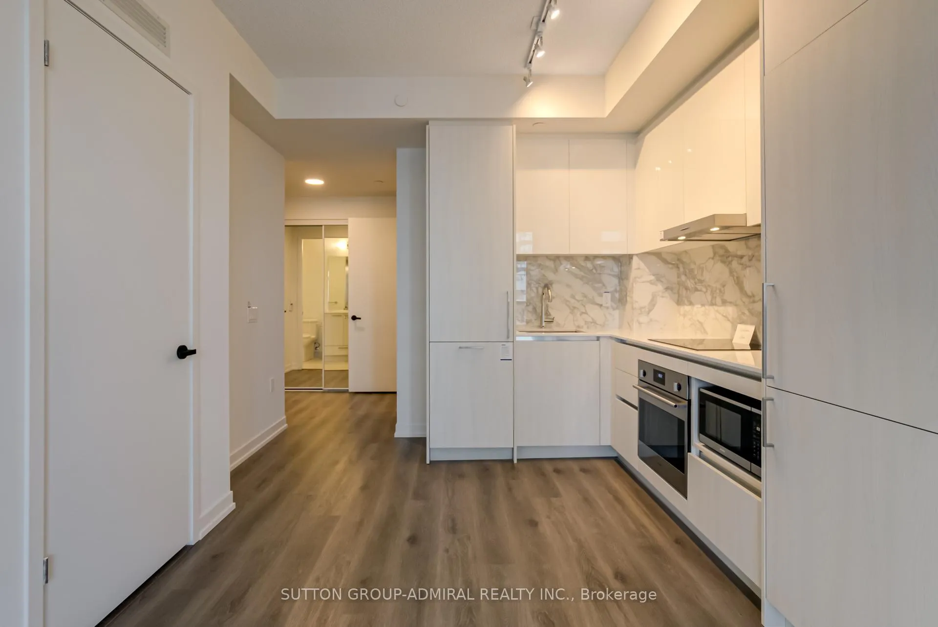 Photo 5 of Unit 1501, 225 Commerce Street, Vaughan, Vaughan Corporate Centre — HOMEH