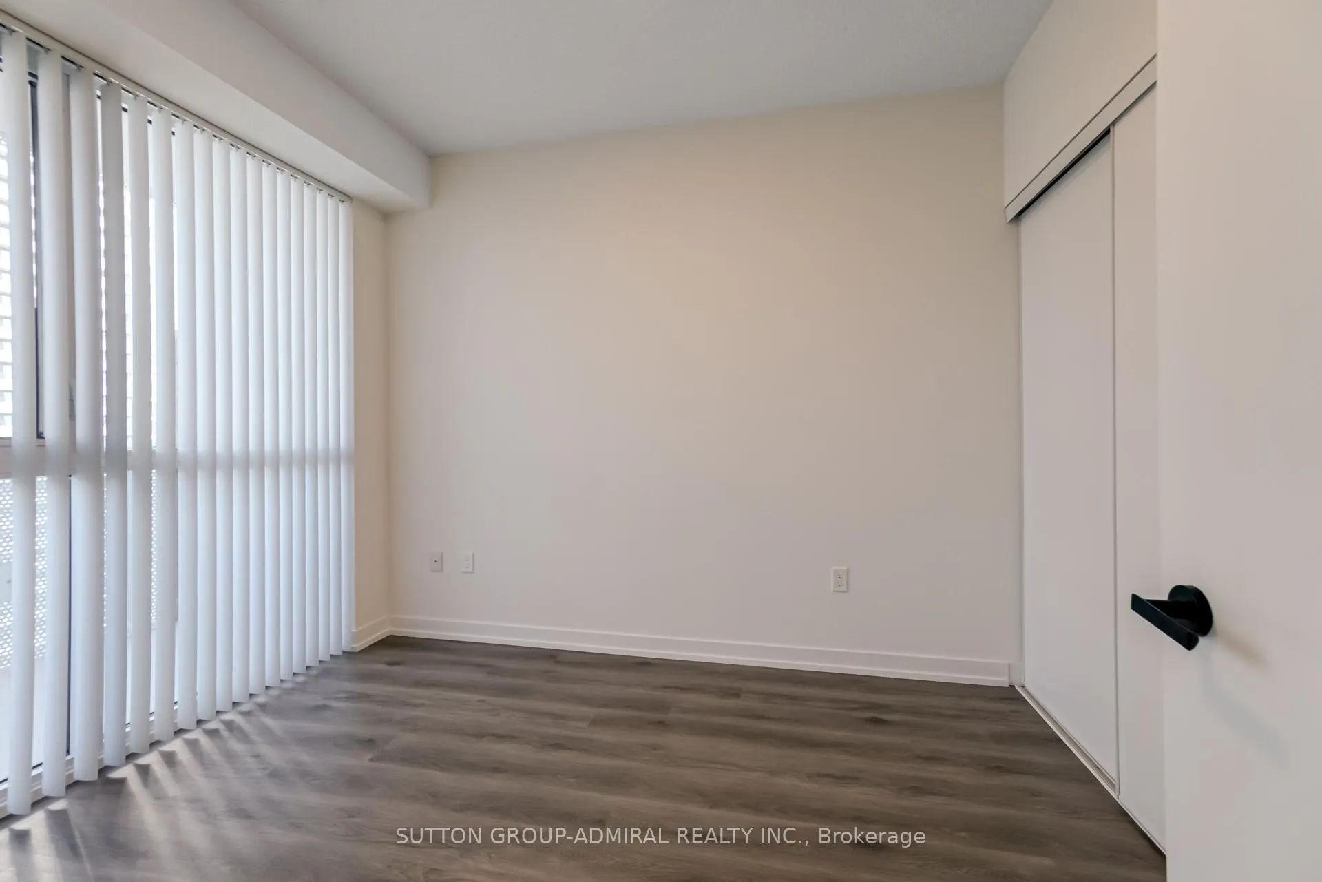 Photo 11 of Unit 1501, 225 Commerce Street, Vaughan, Vaughan Corporate Centre — HOMEH