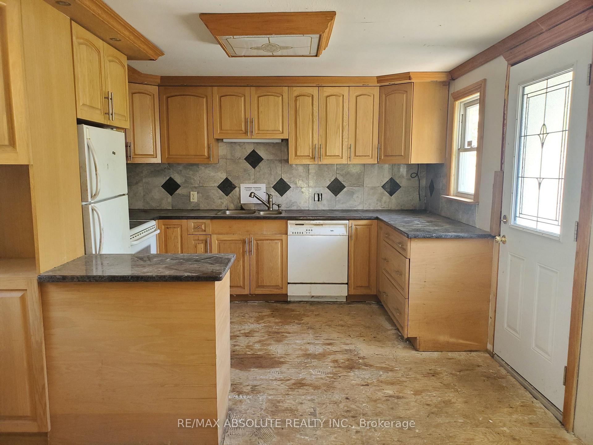 Photo 8 of 755 Bayview Drive, Ottawa, Constance Bay — HOMEH