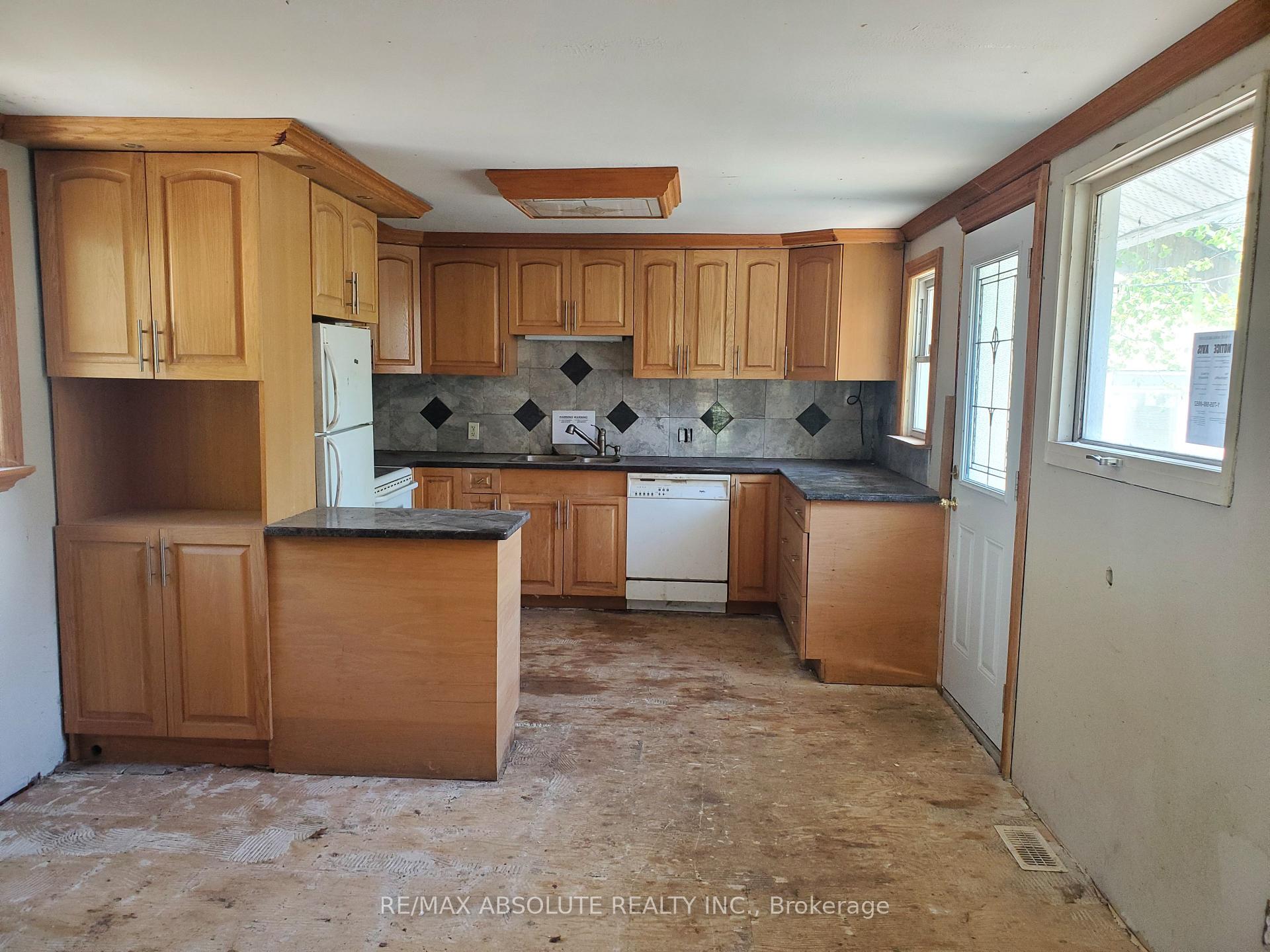 Photo 9 of 755 Bayview Drive, Ottawa, Constance Bay — HOMEH