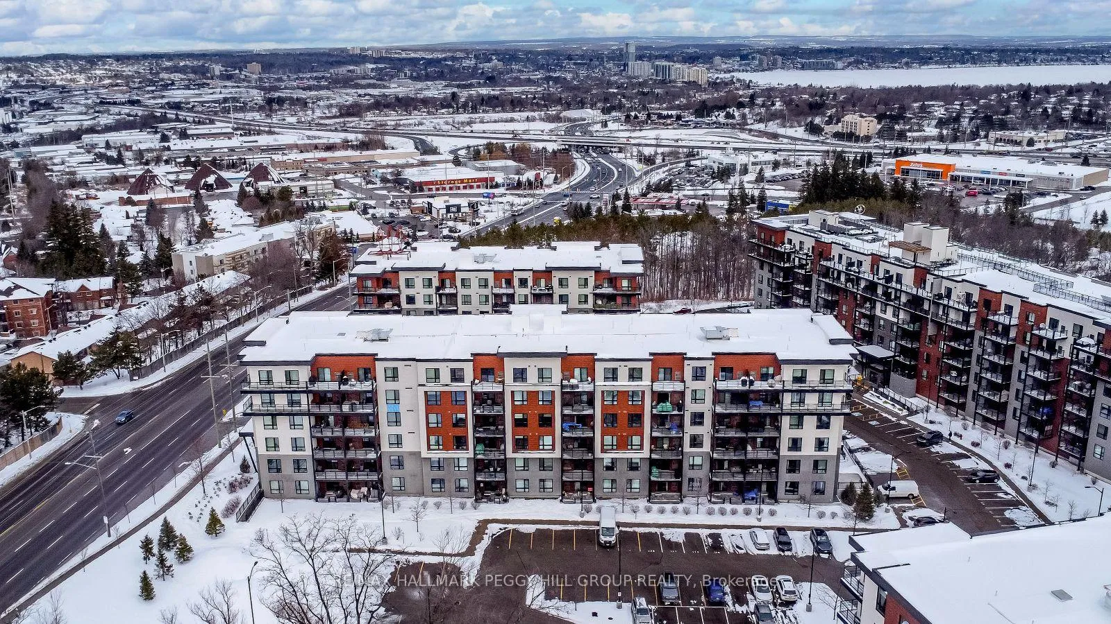 Photo 2 of Unit 411, 306 Essa Road, Barrie, 400 West — HOMEH