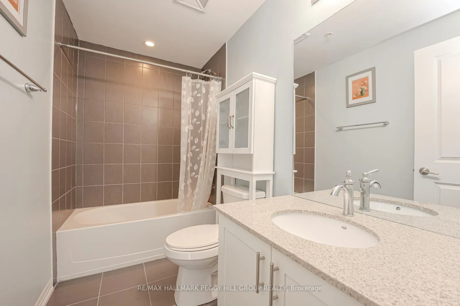 Photo 13 of Unit 411, 306 Essa Road, Barrie, 400 West — HOMEH