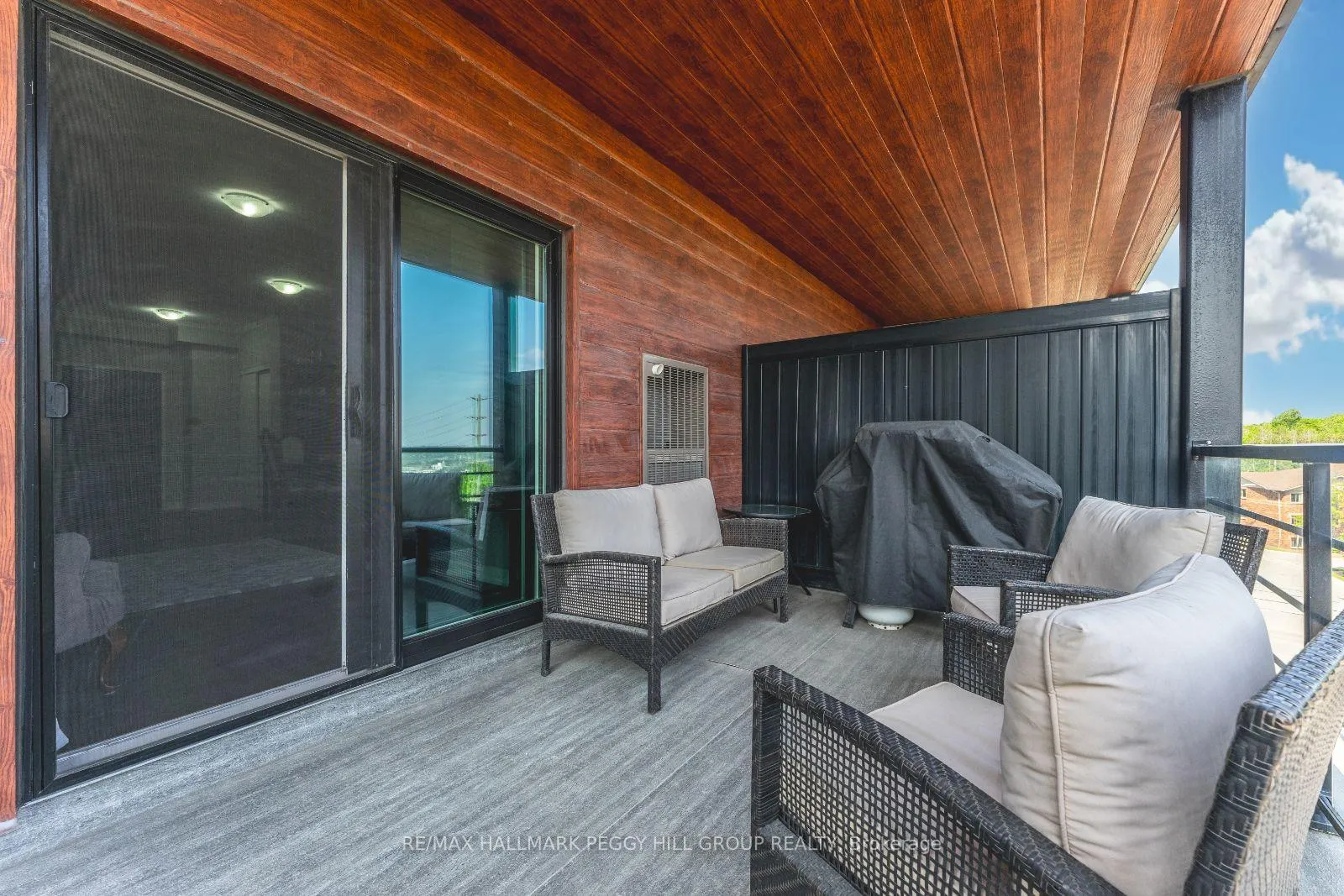 Photo 14 of Unit 411, 306 Essa Road, Barrie, 400 West — HOMEH
