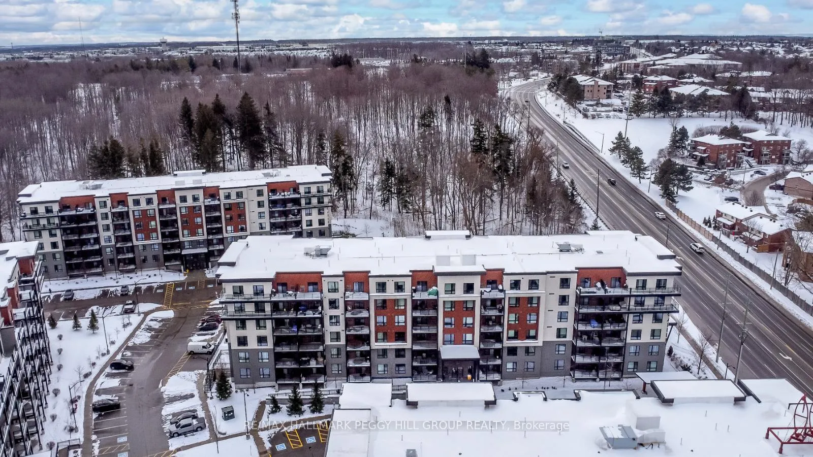 Photo 18 of Unit 411, 306 Essa Road, Barrie, 400 West — HOMEH