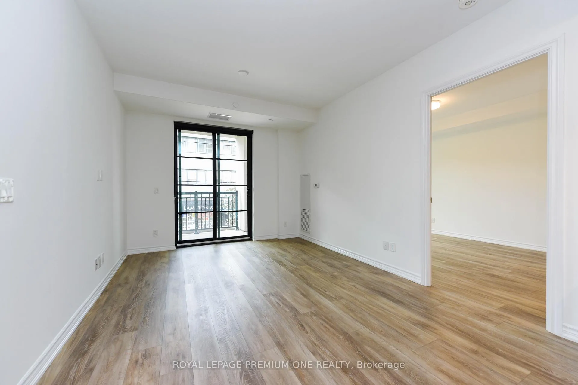 Photo 12 of Unit 207, 571 Prince Edward Drive N, Etobicoke, Kingsway South — HOMEH