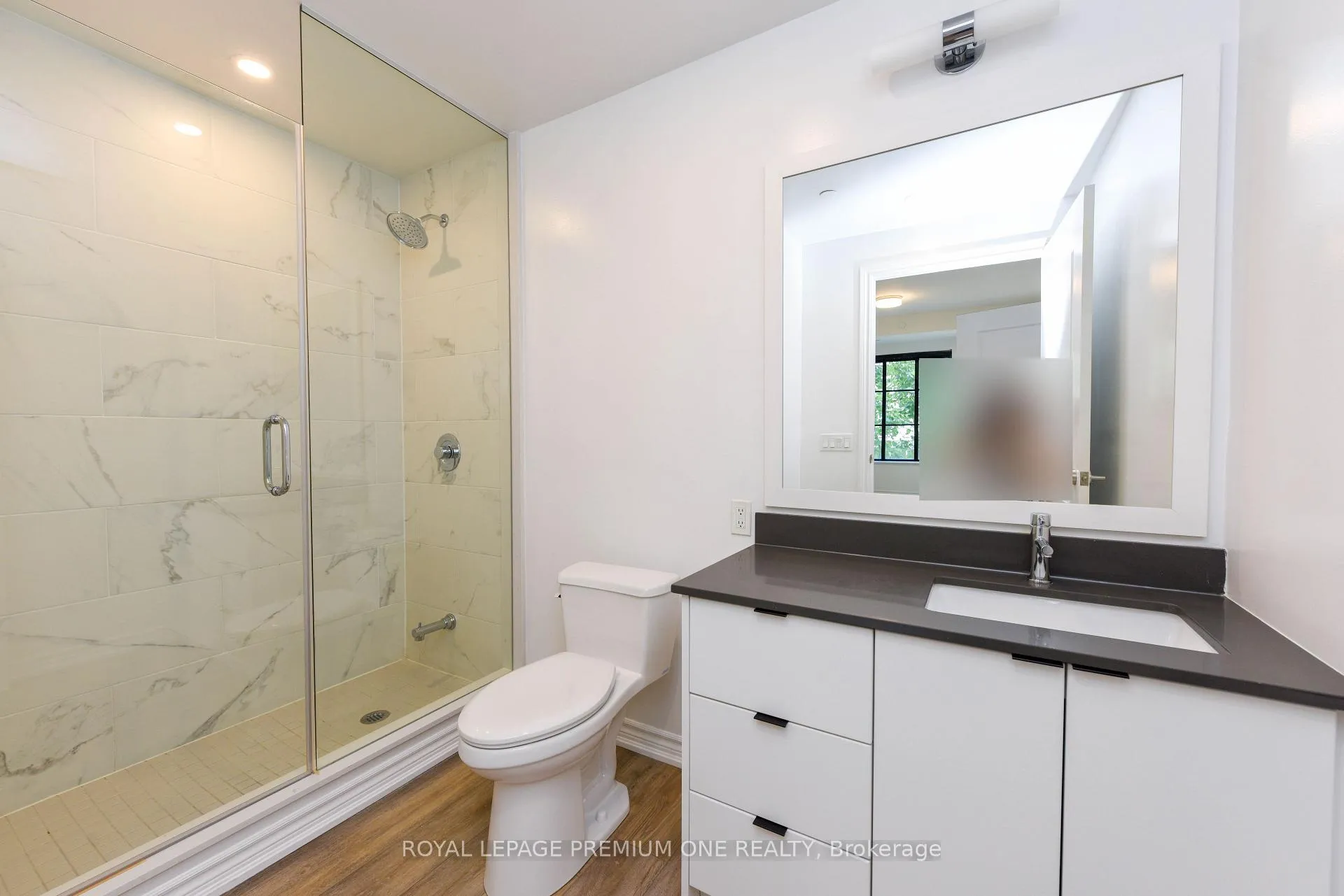 Photo 18 of Unit 207, 571 Prince Edward Drive N, Etobicoke, Kingsway South — HOMEH