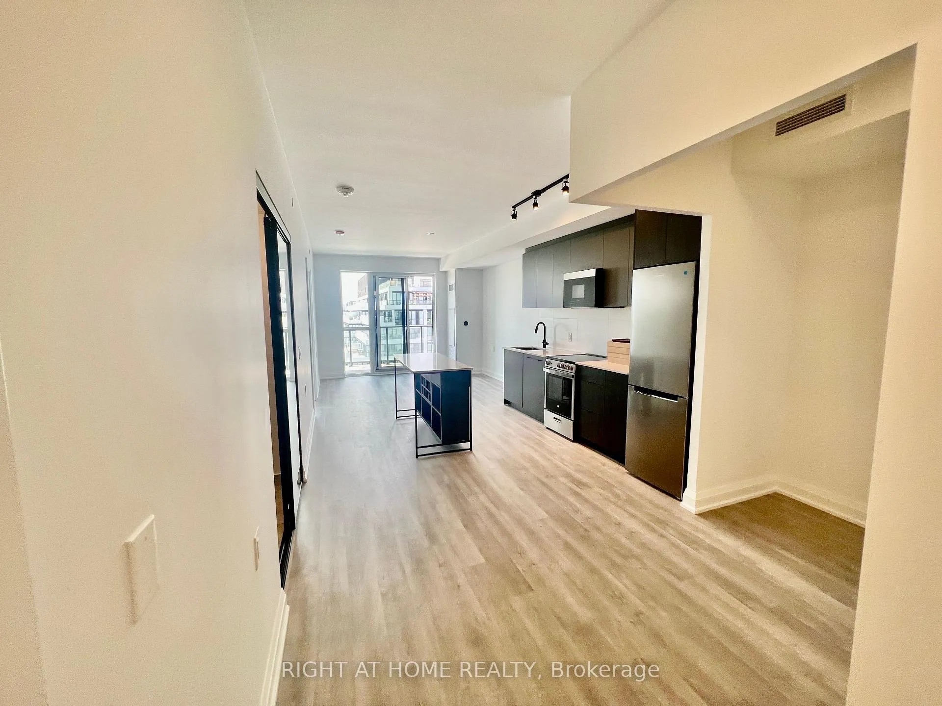 Front of Unit 701, 2369 Danforth Avenue