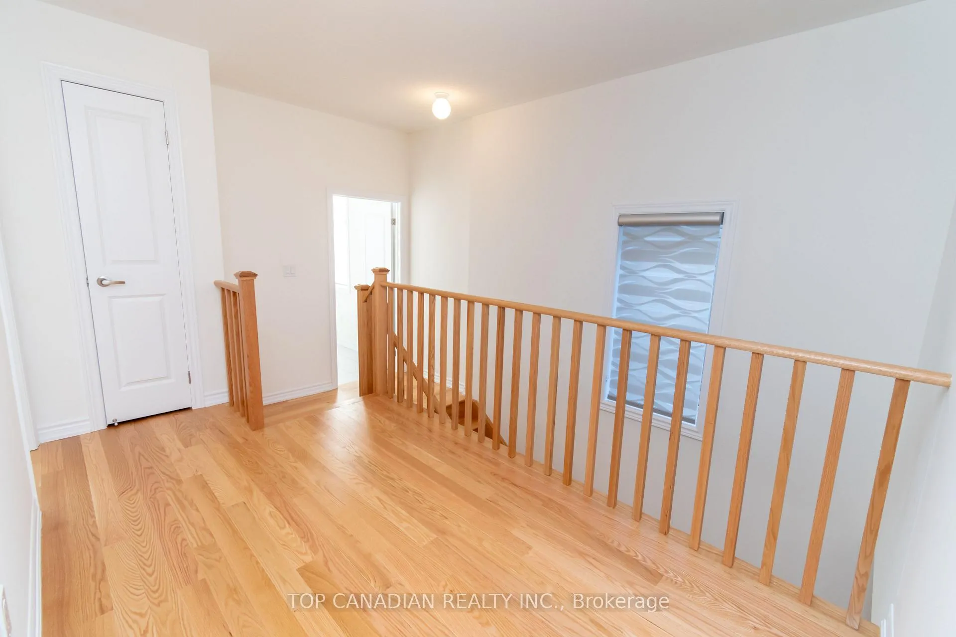 Photo 14 of 33 Durham Avenue, Barrie, Rural Barrie Southeast — HOMEH