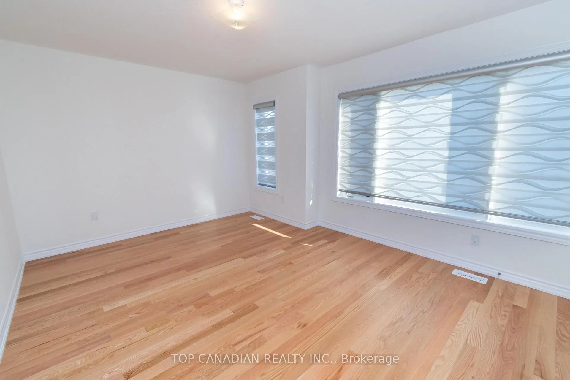 Photo 18 of 33 Durham Avenue, Barrie, Rural Barrie Southeast — HOMEH