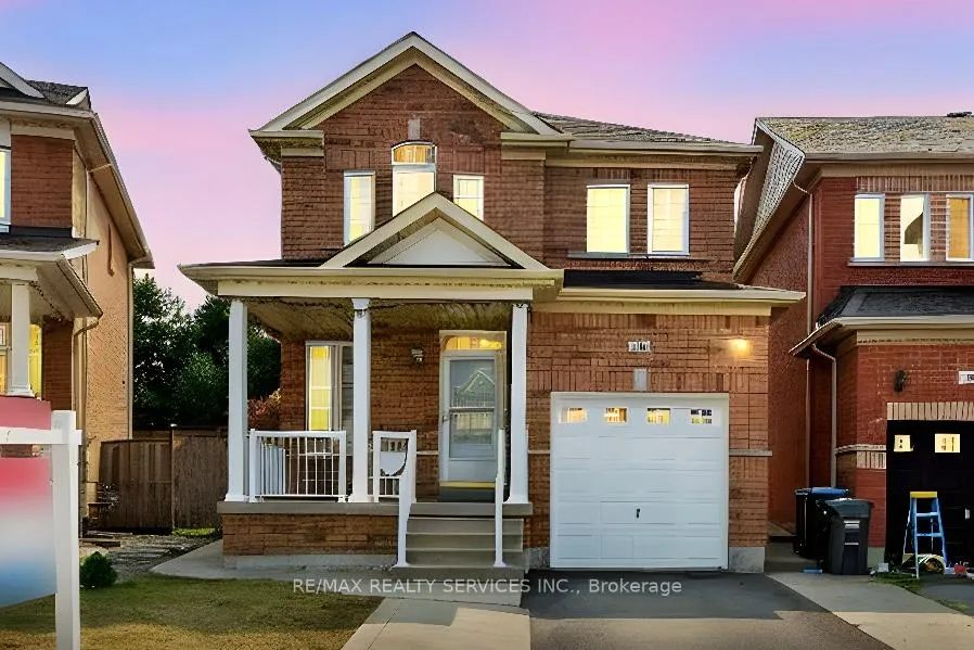 Front of 18 Fishing Crescent