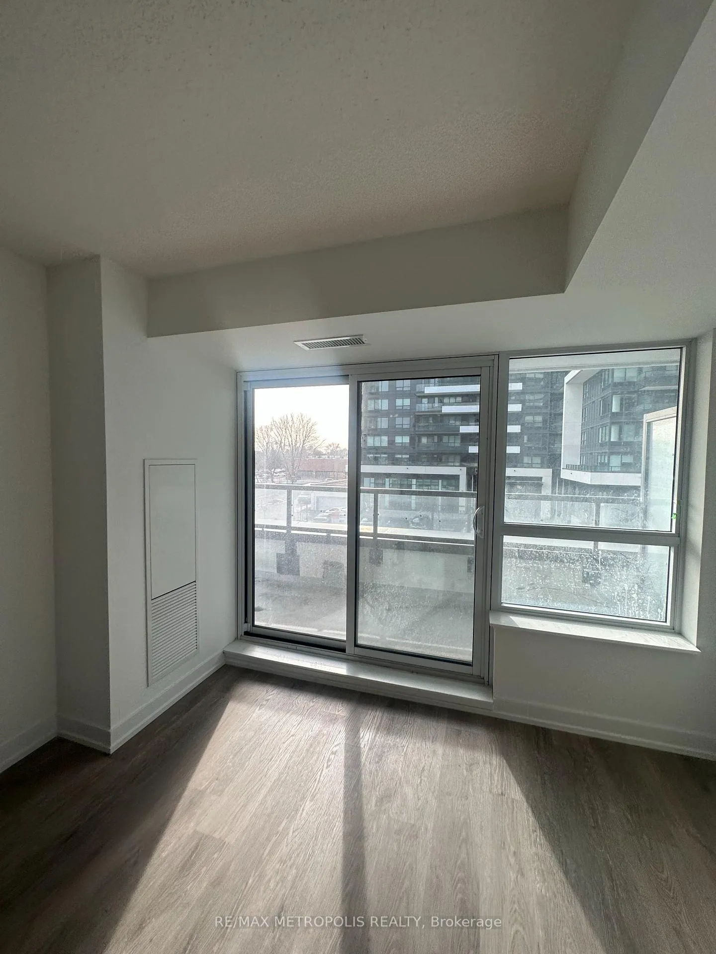 Photo 4 of Unit 206, 1455 Celebration Drive, Pickering, Bay Ridges — HOMEH