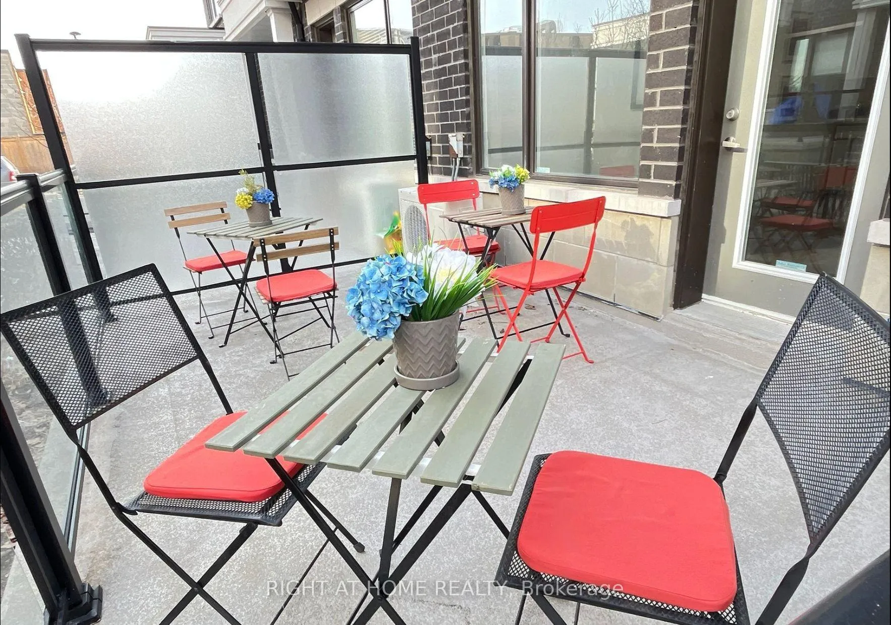 Photo 5 of Unit 59, 300 Alex Gardner Circle E, Aurora, Aurora Village — HOMEH