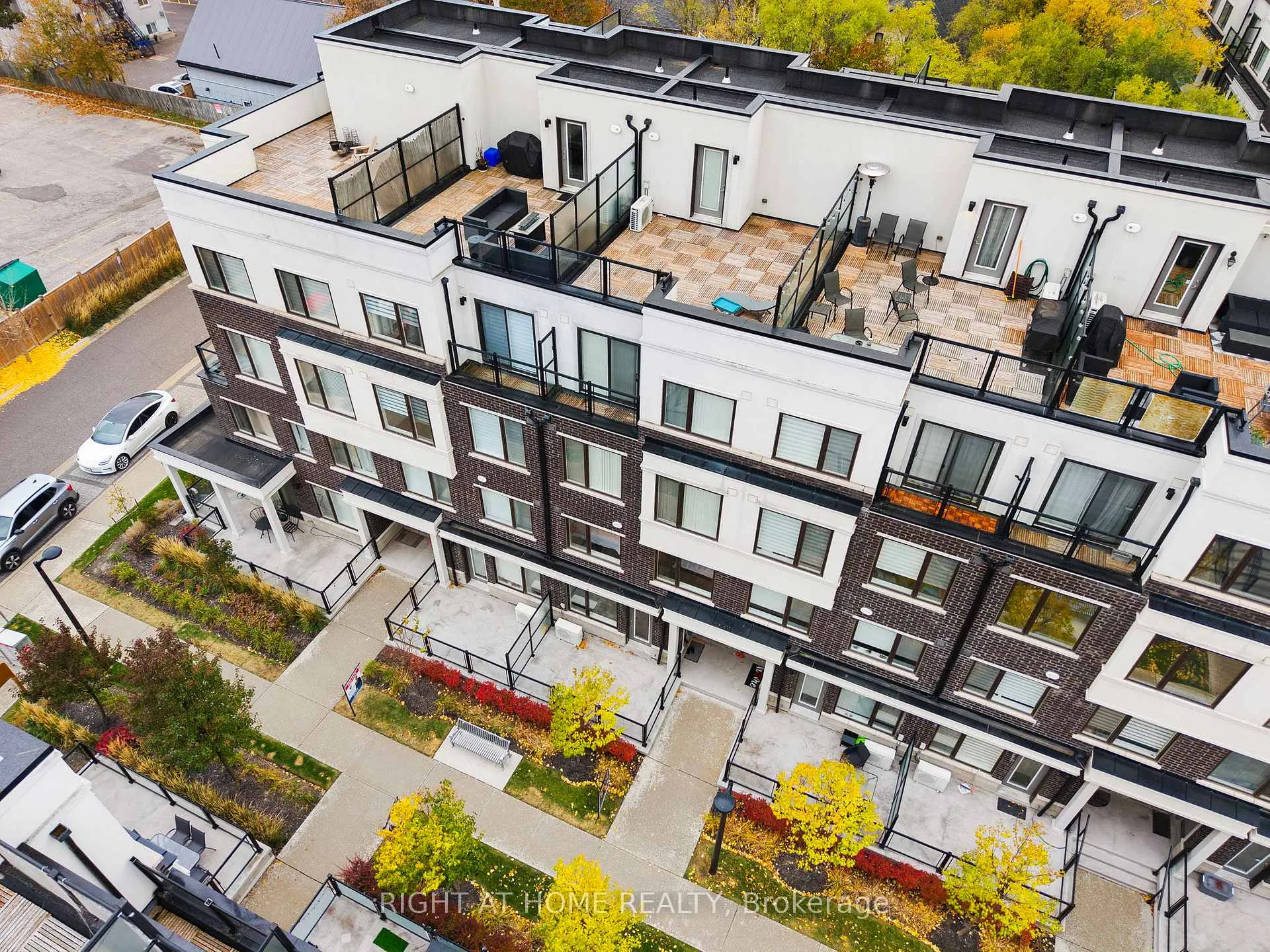 Photo 10 of Unit 59, 300 Alex Gardner Circle E, Aurora, Aurora Village — HOMEH