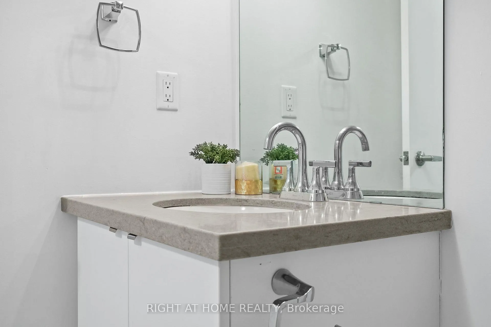Photo 31 of Unit 59, 300 Alex Gardner Circle E, Aurora, Aurora Village — HOMEH