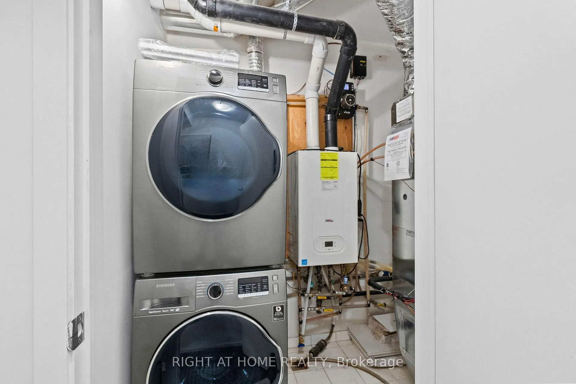 Photo 44 of Unit 59, 300 Alex Gardner Circle E, Aurora, Aurora Village — HOMEH