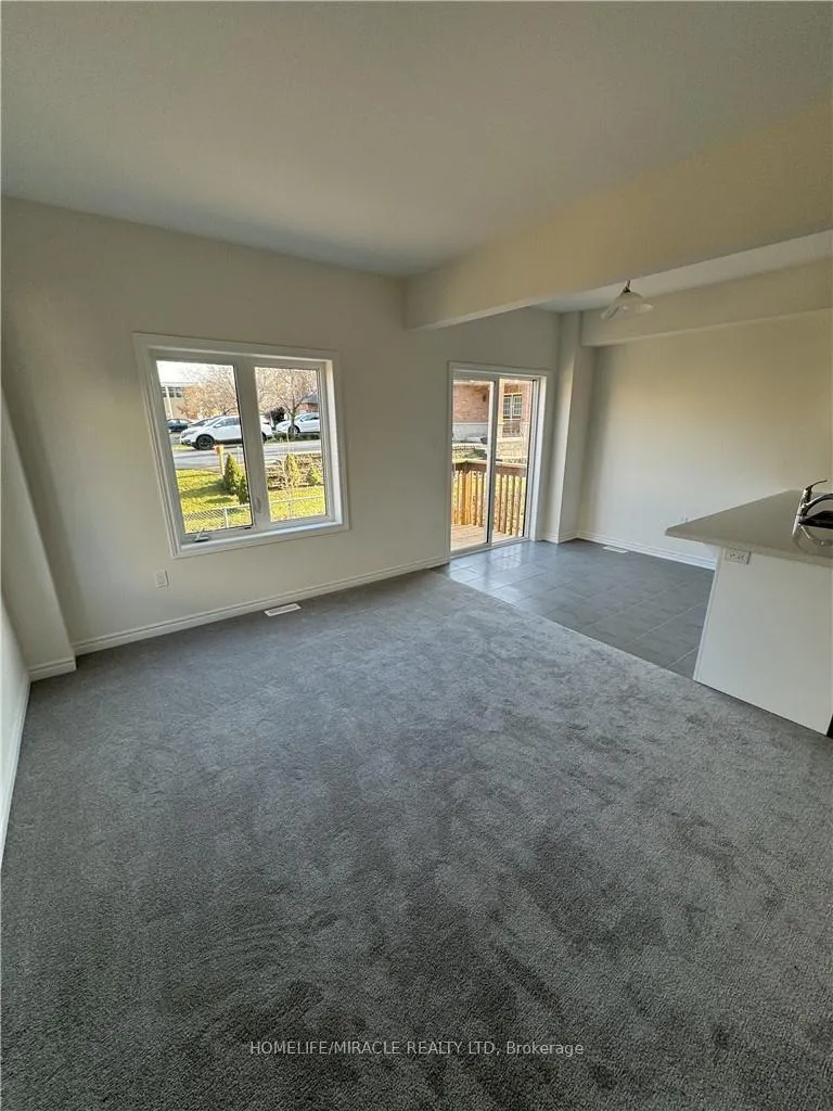 Photo 3 of Unit 54, 305 Garner Road W, Hamilton, Ancaster — HOMEH