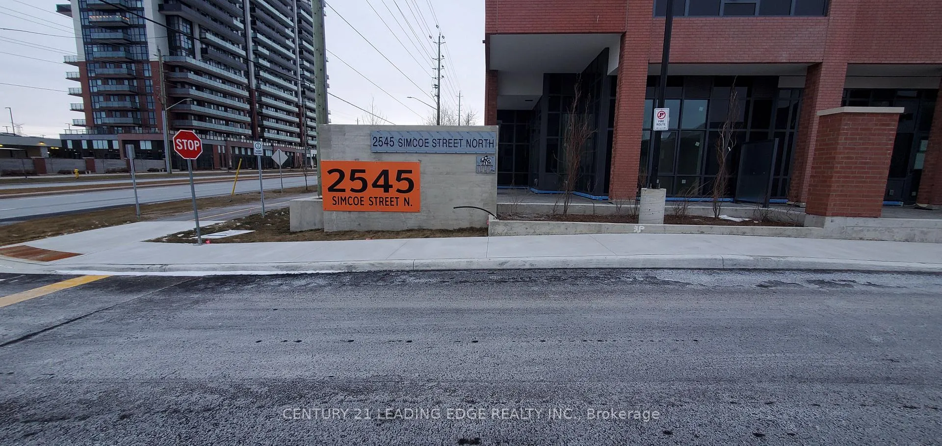 Front of Unit 1902, 2545 Simcoe Street N