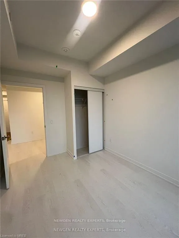 Photo 6 of Unit 515, 415 Main Street W, Hamilton, Kirkendall — HOMEH