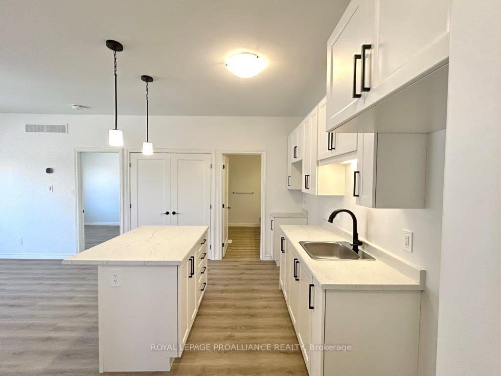 Photo 22 of 77 A&B Athabaska Drive, Belleville, Thurlow Ward — HOMEH