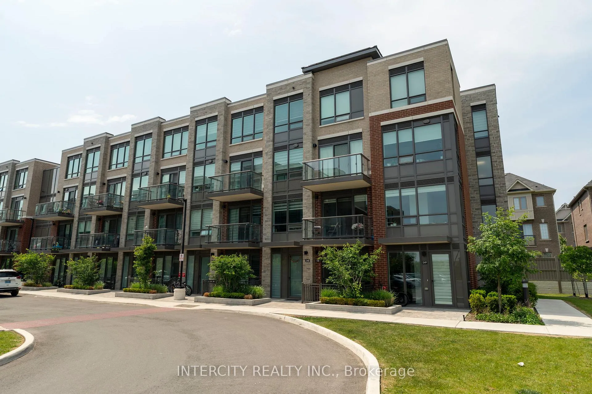 Photo 2 of Unit 148, 75 Attmar Drive, Brampton, Bram East — HOMEH