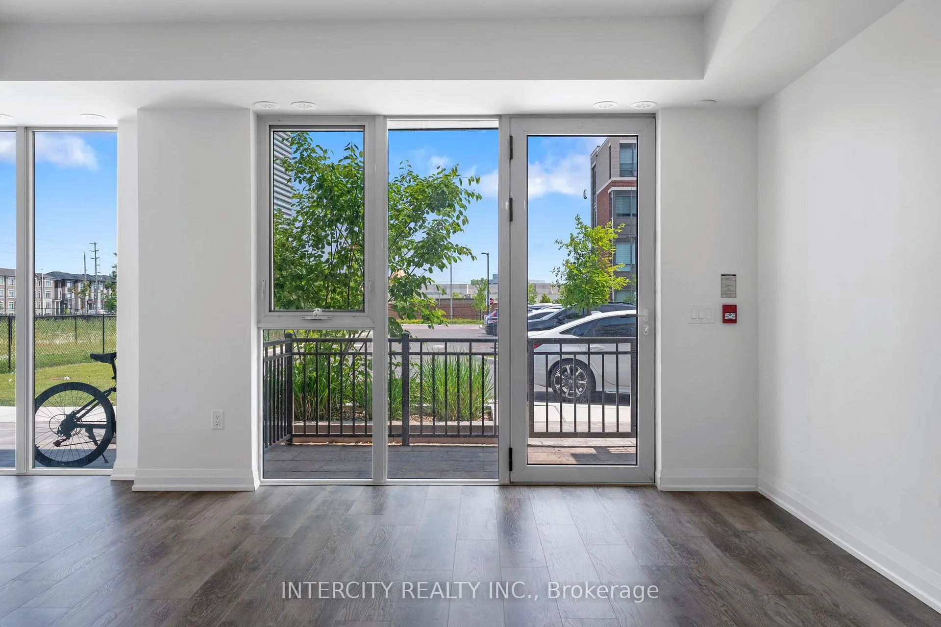 Photo 5 of Unit 148, 75 Attmar Drive, Brampton, Bram East — HOMEH