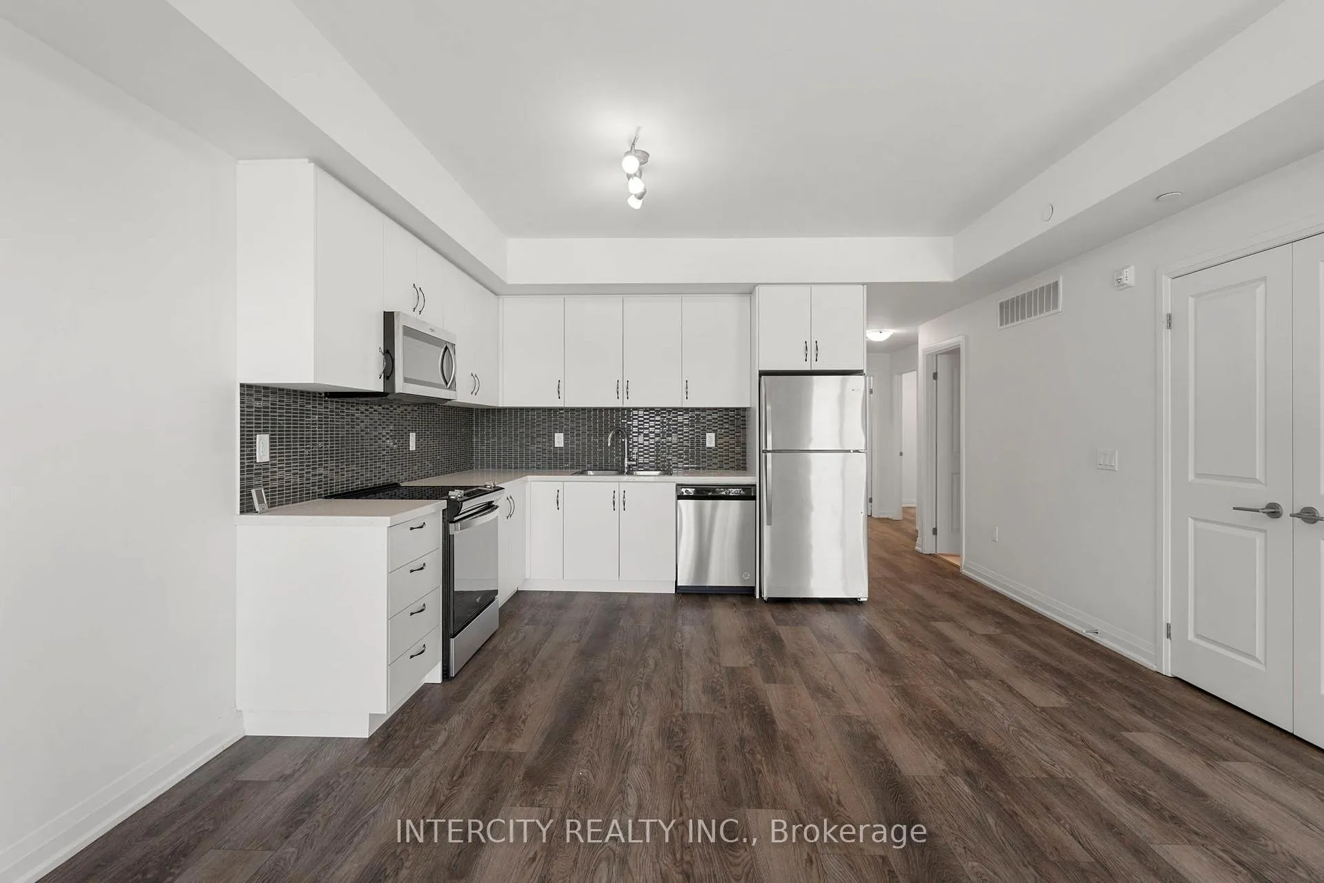 Photo 6 of Unit 148, 75 Attmar Drive, Brampton, Bram East — HOMEH