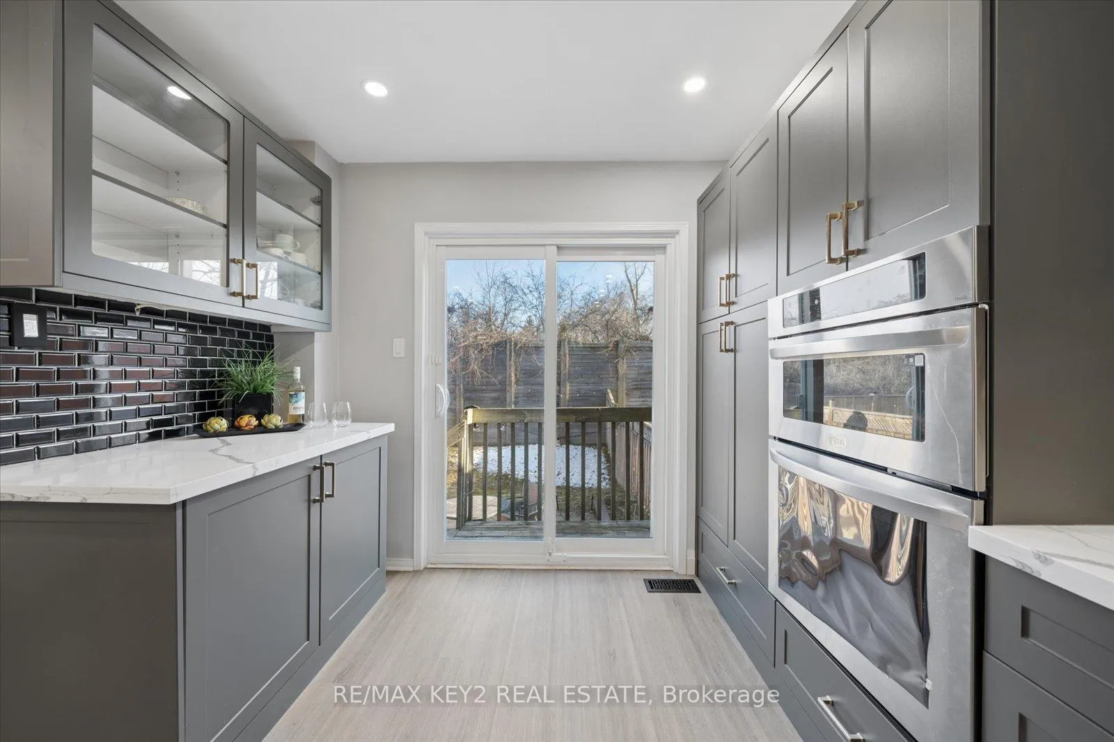 Photo 12 of 1652 Autumn Crescent, Pickering, Amberlea — HOMEH