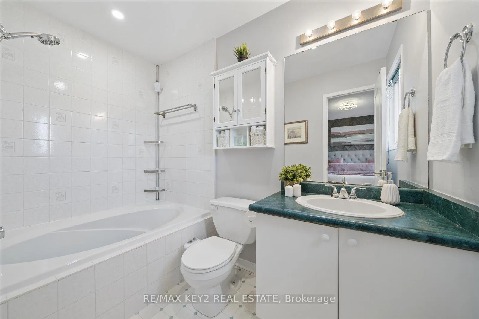 Photo 29 of 1652 Autumn Crescent, Pickering, Amberlea — HOMEH