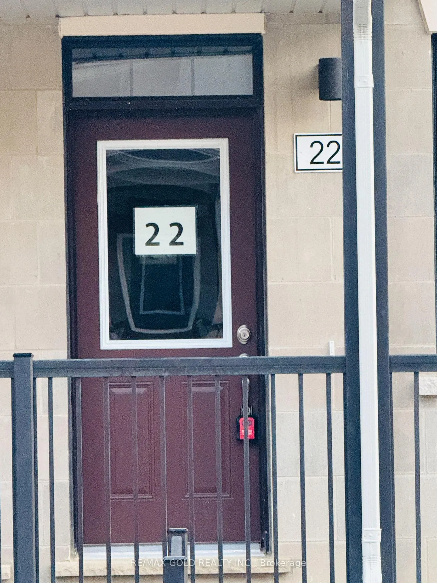 Photo 3 of Unit 22, 4380 Ebenezer Road, Brampton, Bram East — HOMEH