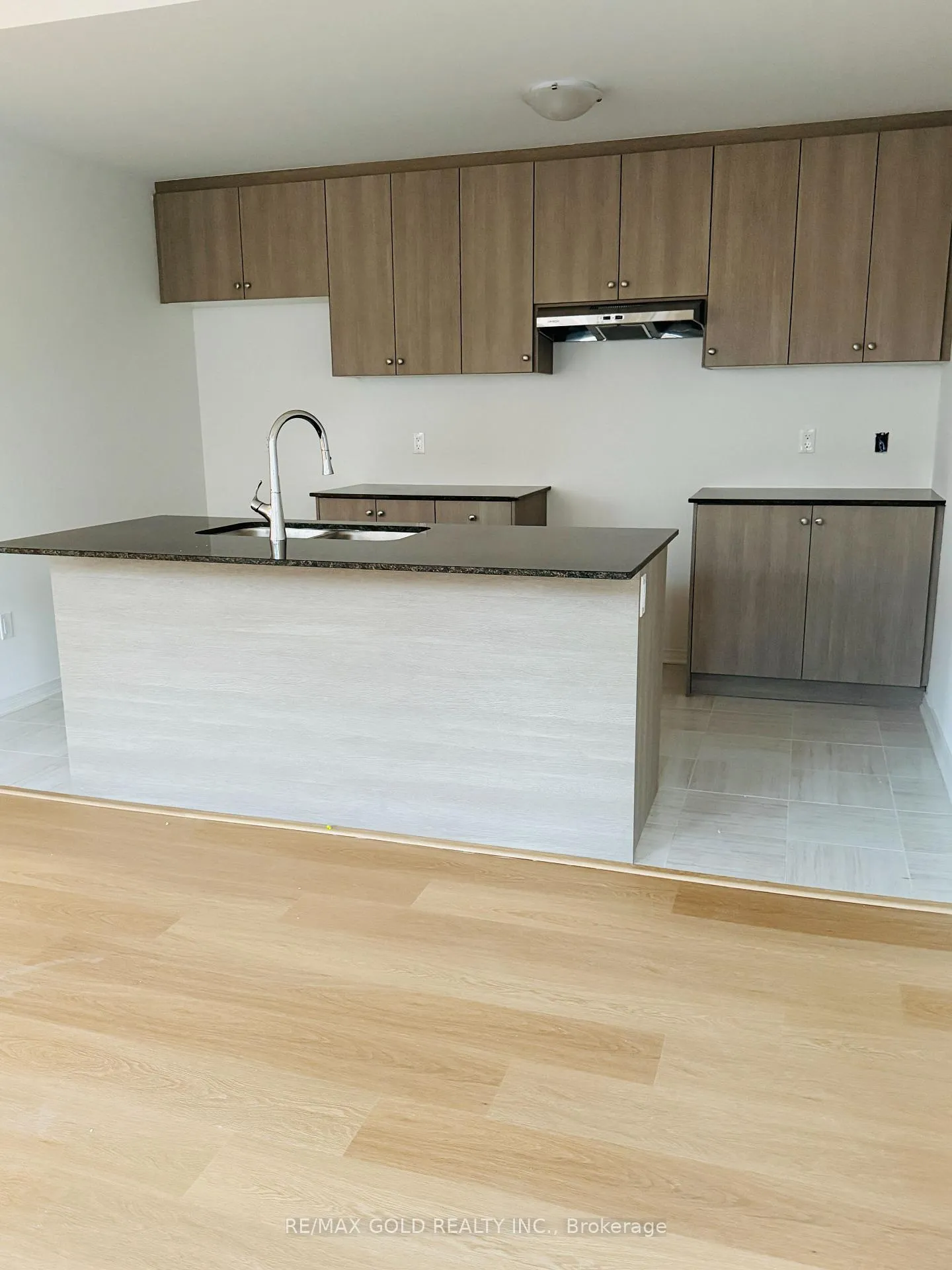 Photo 7 of Unit 22, 4380 Ebenezer Road, Brampton, Bram East — HOMEH