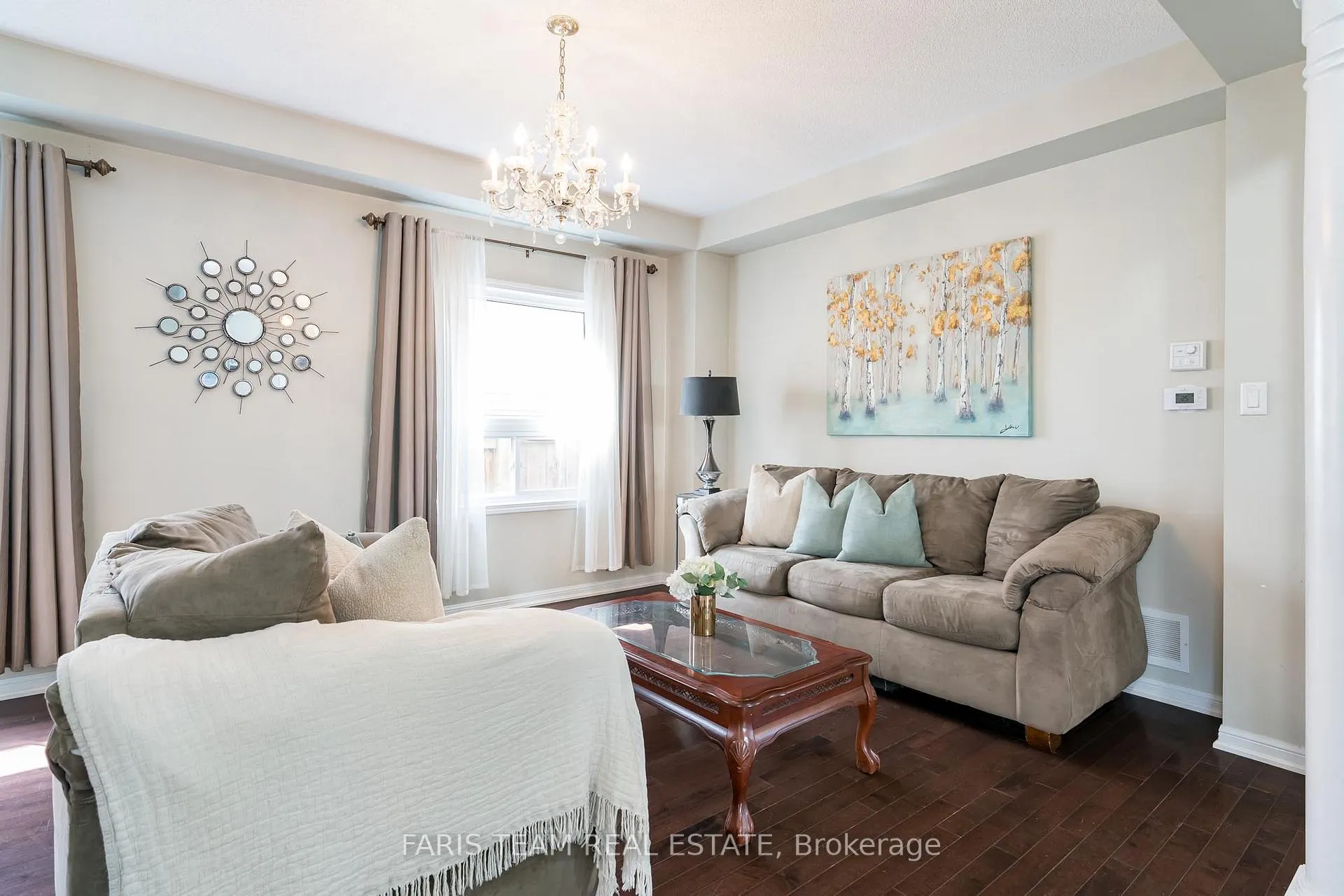 Photo 10 of 22 Commonwealth Road, Barrie, Innis-Shore — HOMEH