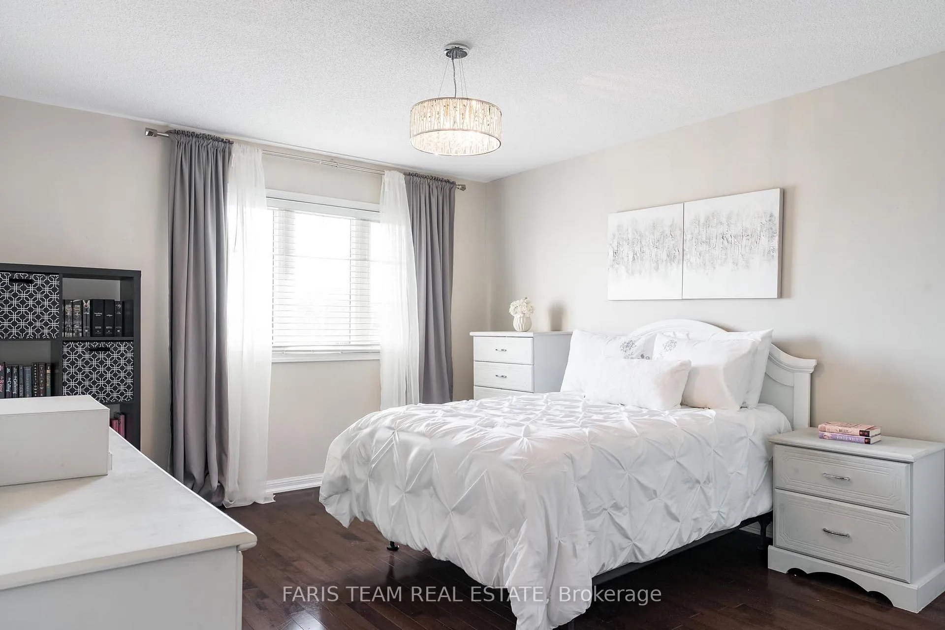Photo 19 of 22 Commonwealth Road, Barrie, Innis-Shore — HOMEH
