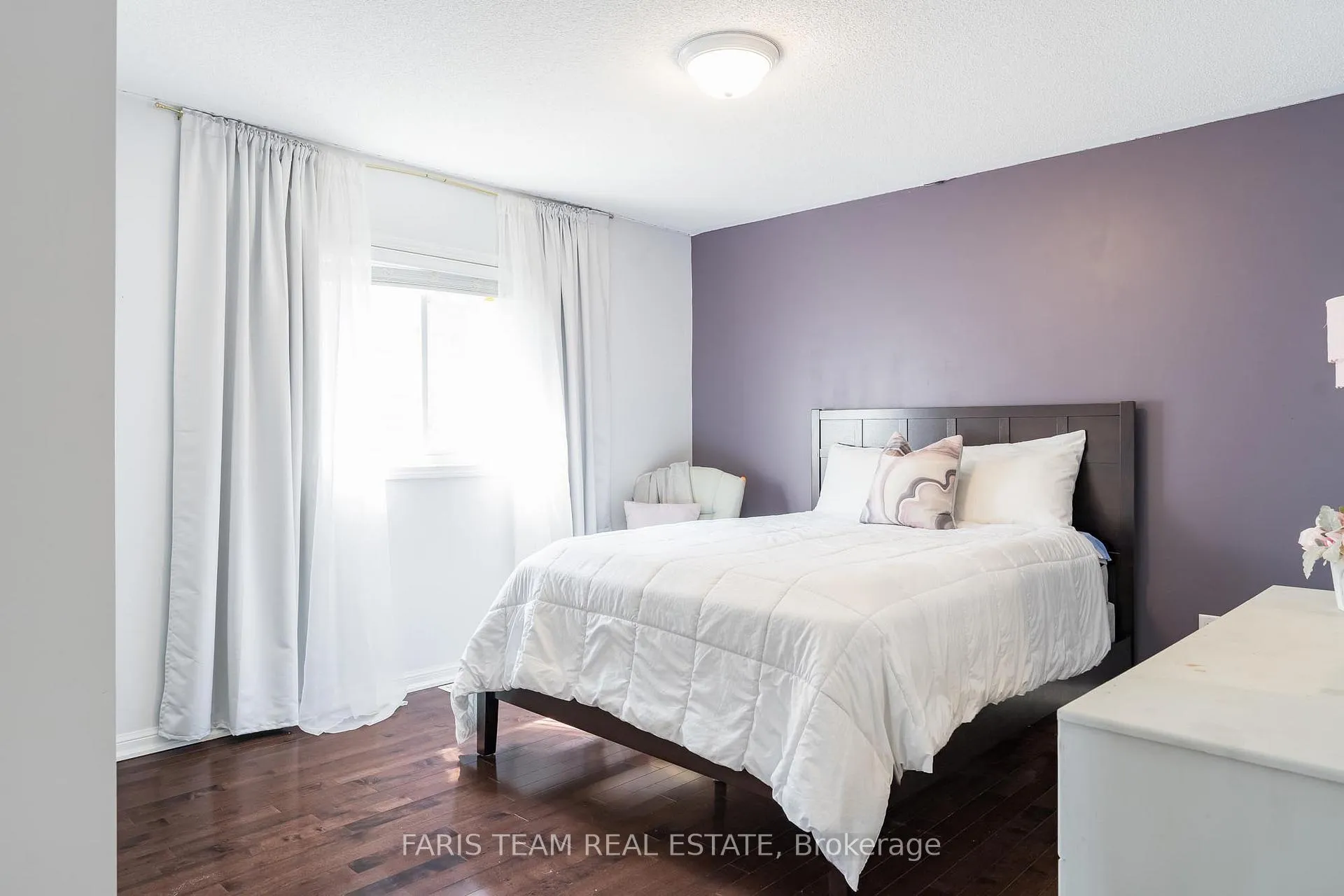 Photo 20 of 22 Commonwealth Road, Barrie, Innis-Shore — HOMEH