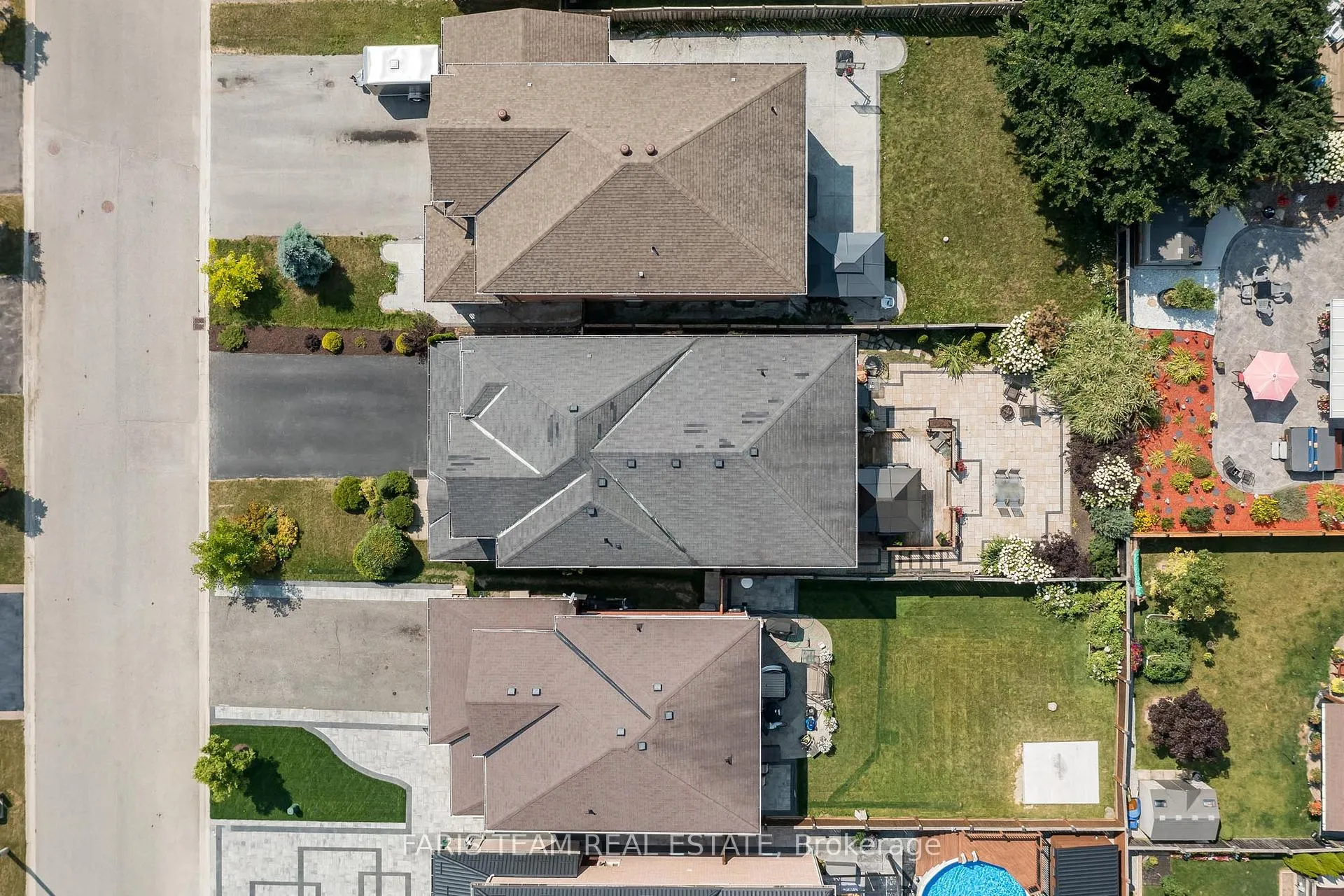 Photo 30 of 22 Commonwealth Road, Barrie, Innis-Shore — HOMEH