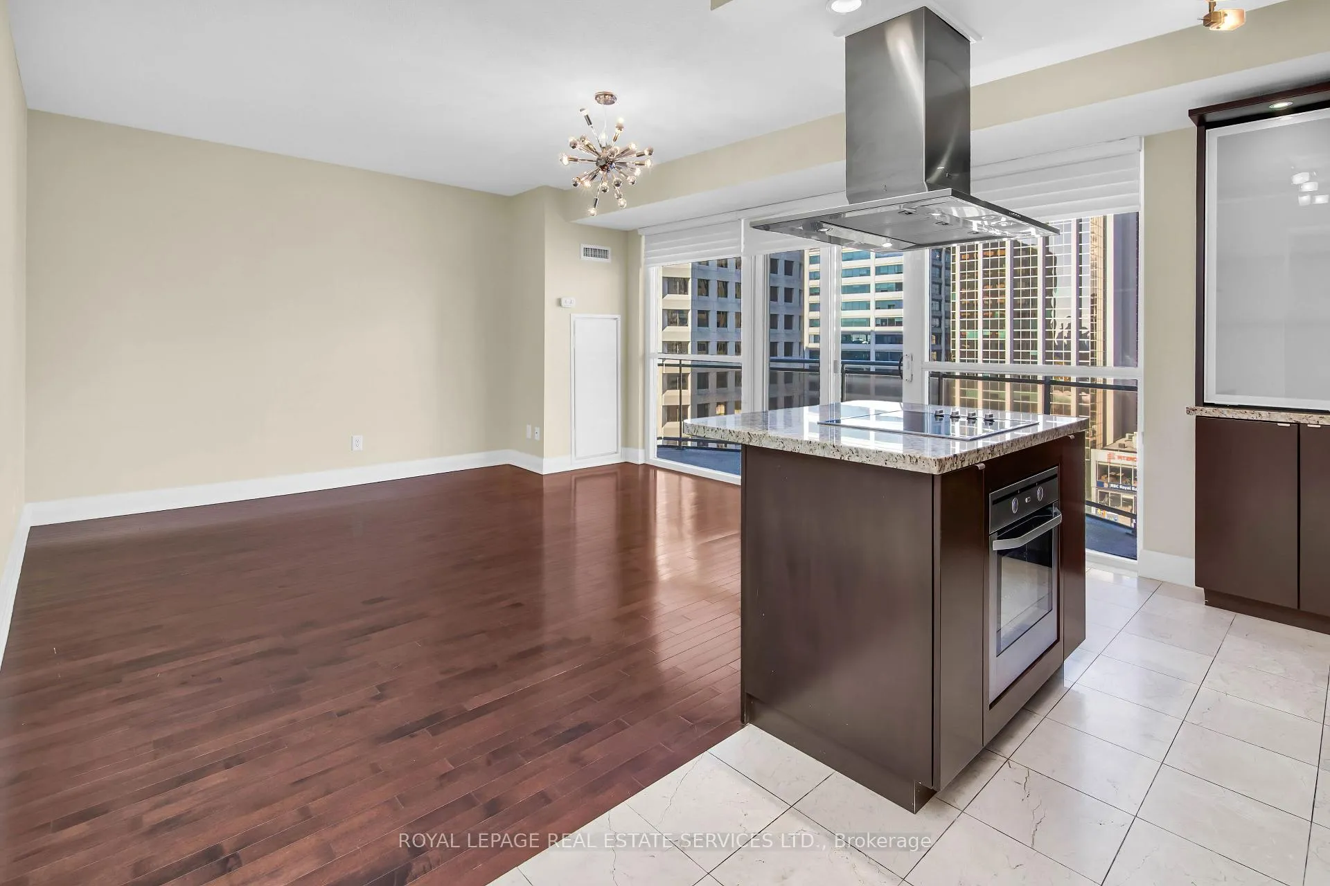 Photo 12 of Unit 1006, 1430 Yonge Street, Toronto, Yonge-St. Clair — HOMEH