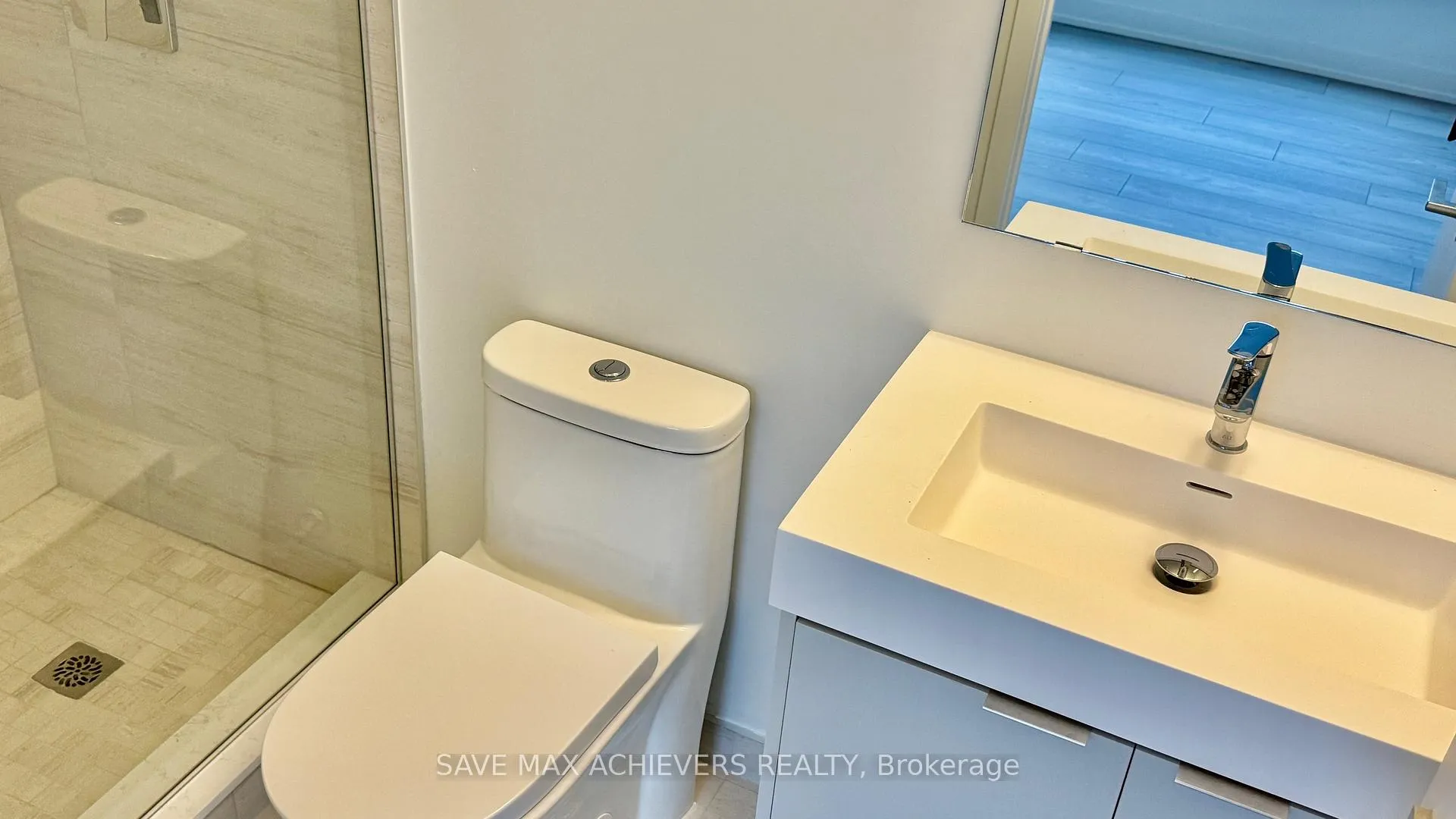 Photo 8 of Unit 2018, 10 Abeja Street, Vaughan, Concord — HOMEH