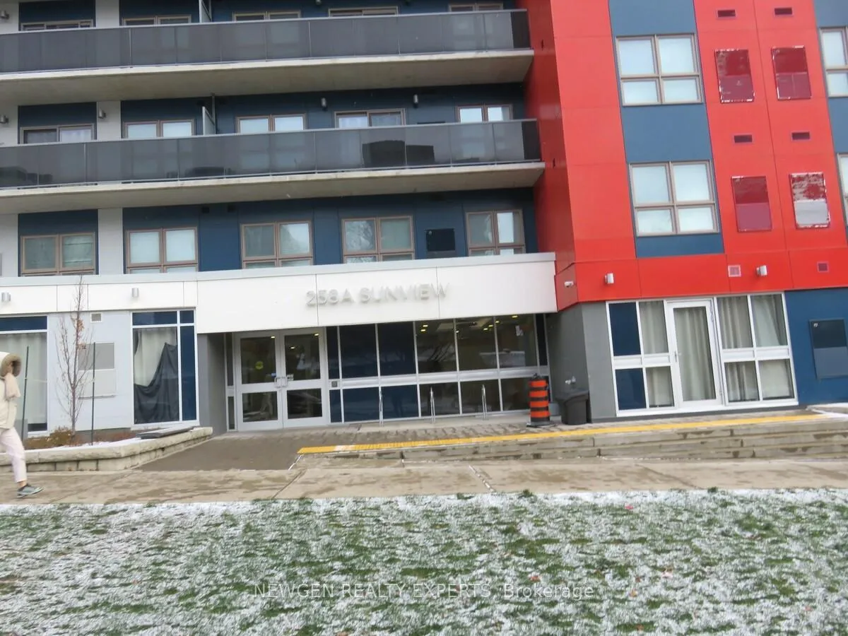 Photo 2 of Unit 135, 258 A Sunview Street W, Waterloo — HOMEH