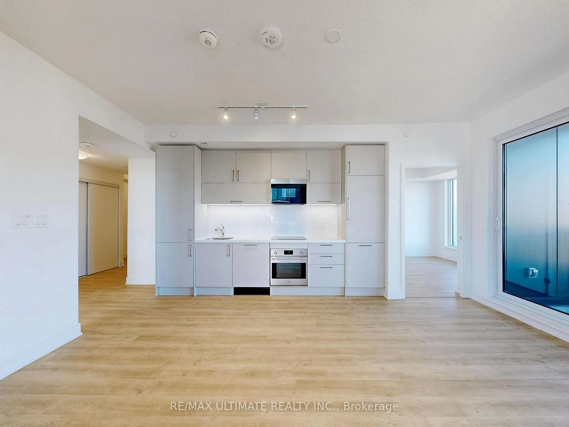 Photo 9 of Unit 1302, 38 Andre De Grasse Street, Markham, Unionville — HOMEH