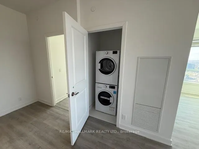 Photo 8 of Unit 2308, 50 Upper Mall Way, Vaughan, Brownridge — HOMEH