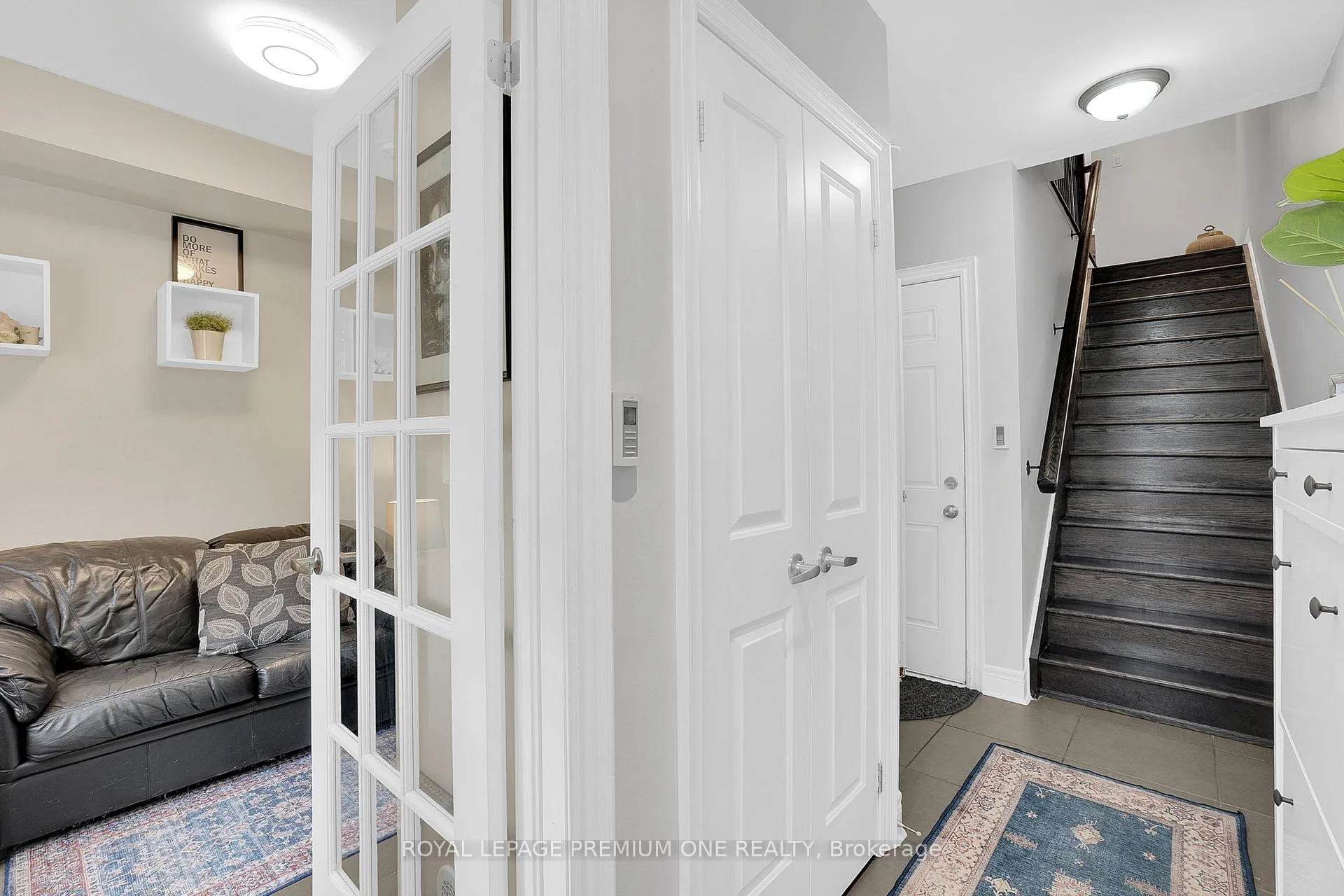 Photo 4 of 29 Nease Lane, Vaughan, West Woodbridge — HOMEH