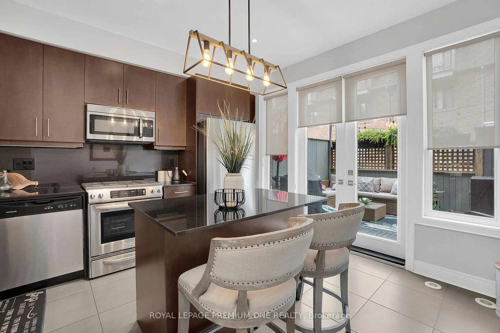 Photo 9 of 29 Nease Lane, Vaughan, West Woodbridge — HOMEH