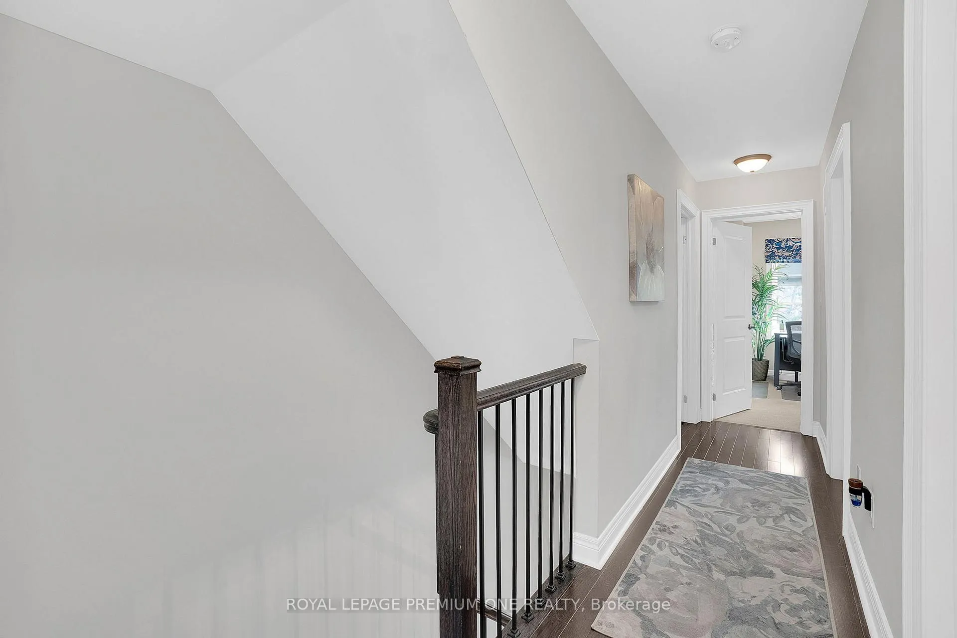 Photo 18 of 29 Nease Lane, Vaughan, West Woodbridge — HOMEH