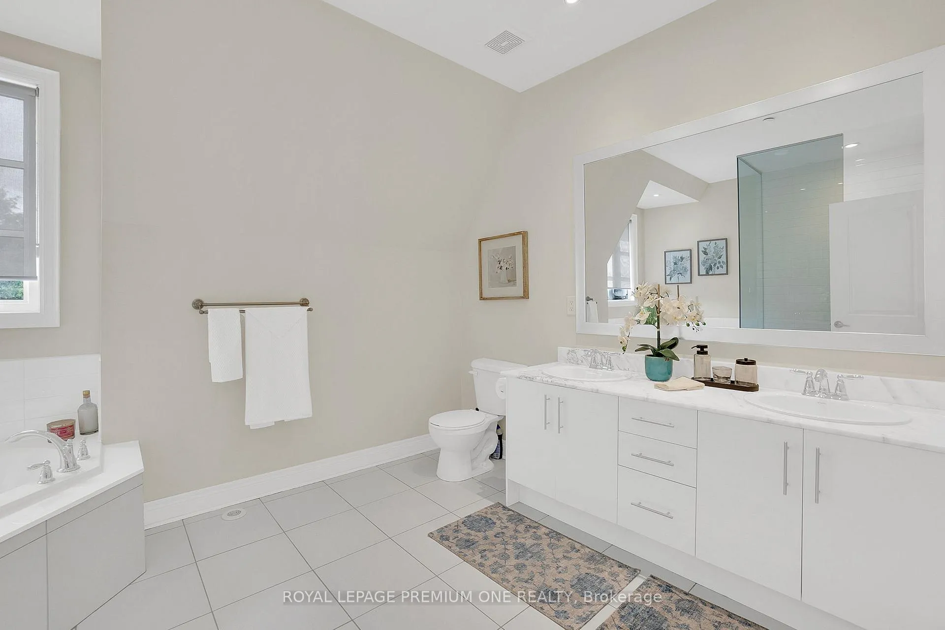 Photo 25 of 29 Nease Lane, Vaughan, West Woodbridge — HOMEH