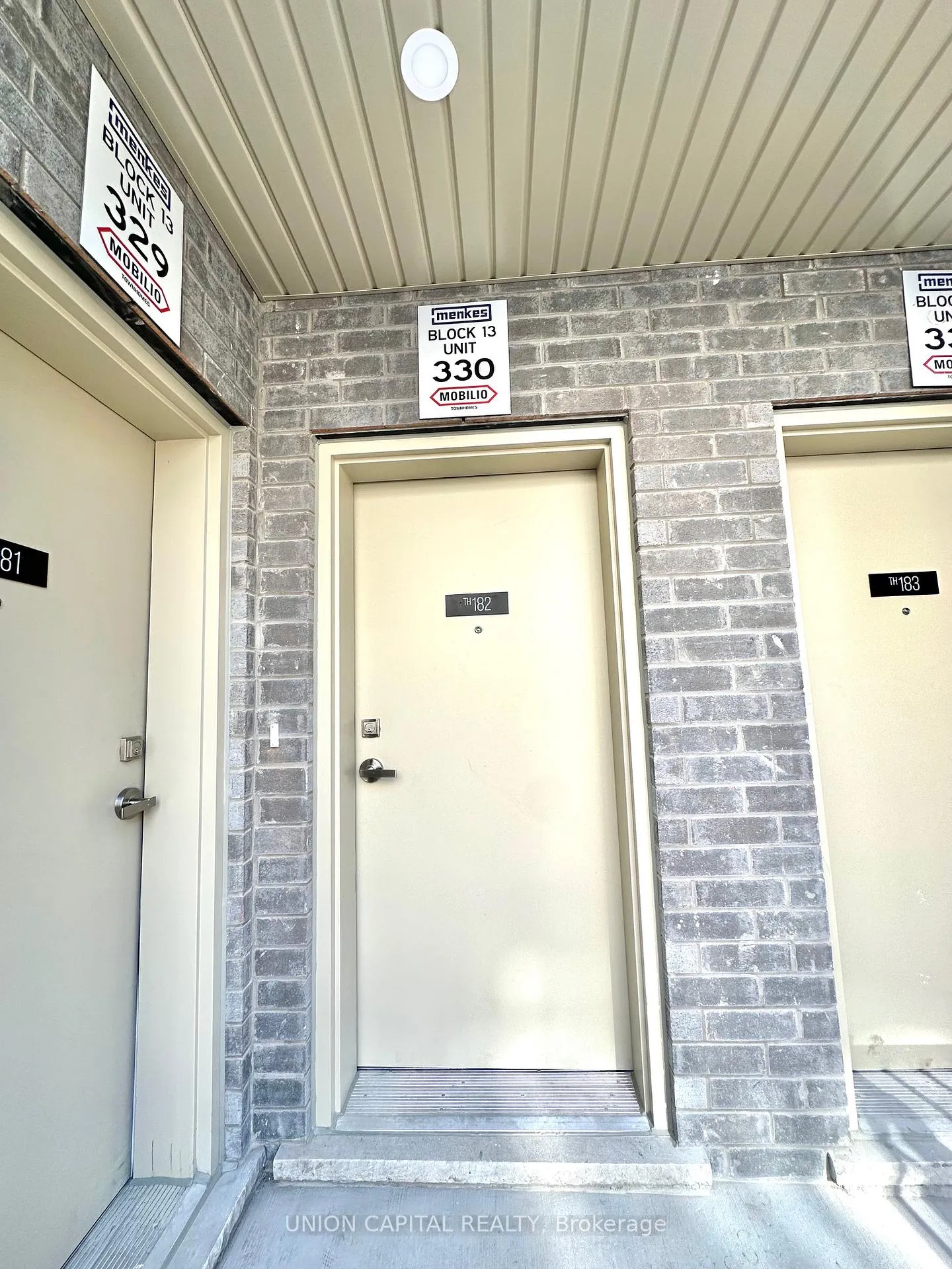 Photo 1 of Unit TH182, 151 Honeycrisp Crescent, Vaughan, Vaughan Corporate Centre — HOMEH