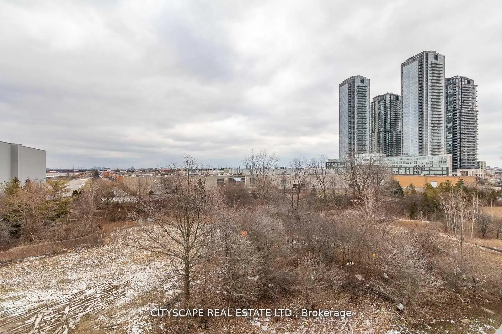 Photo 14 of Unit TH 27, 1030 Portage Parkway, Vaughan, Concord — HOMEH