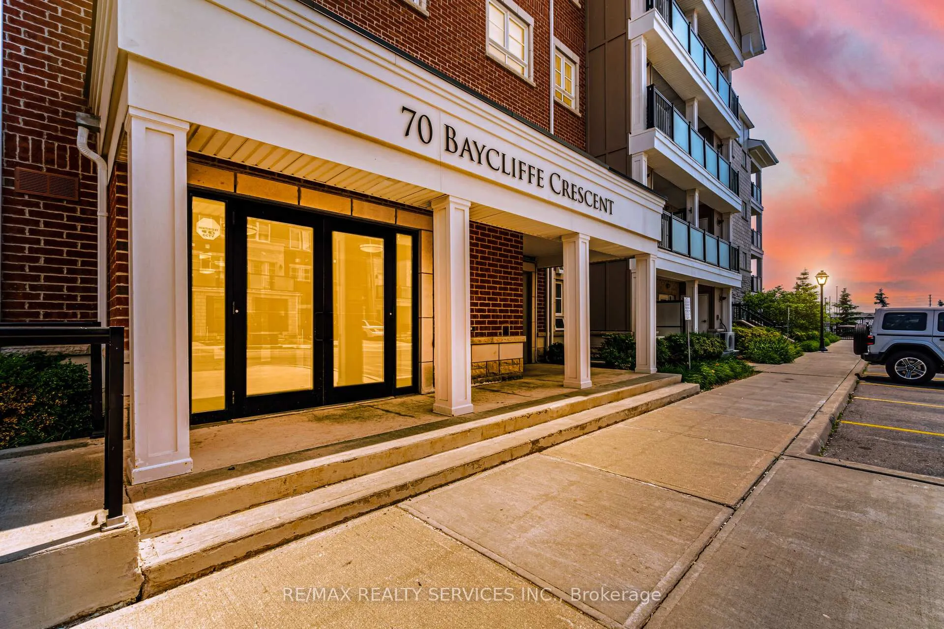 Photo 3 of Unit 408, 70 baycliffe Crescent, Brampton, Northwest Brampton — HOMEH