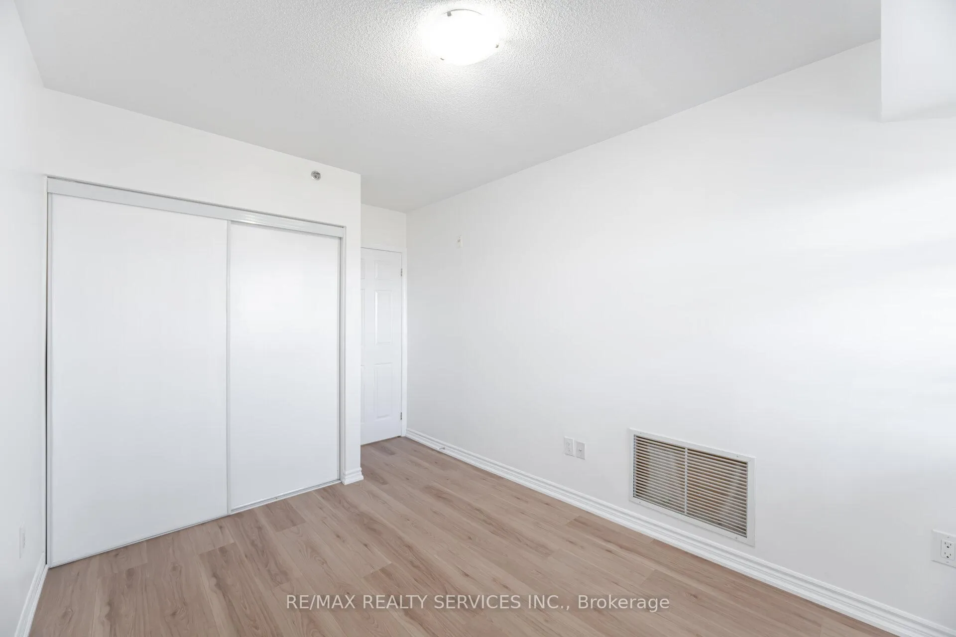 Photo 25 of Unit 408, 70 baycliffe Crescent, Brampton, Northwest Brampton — HOMEH