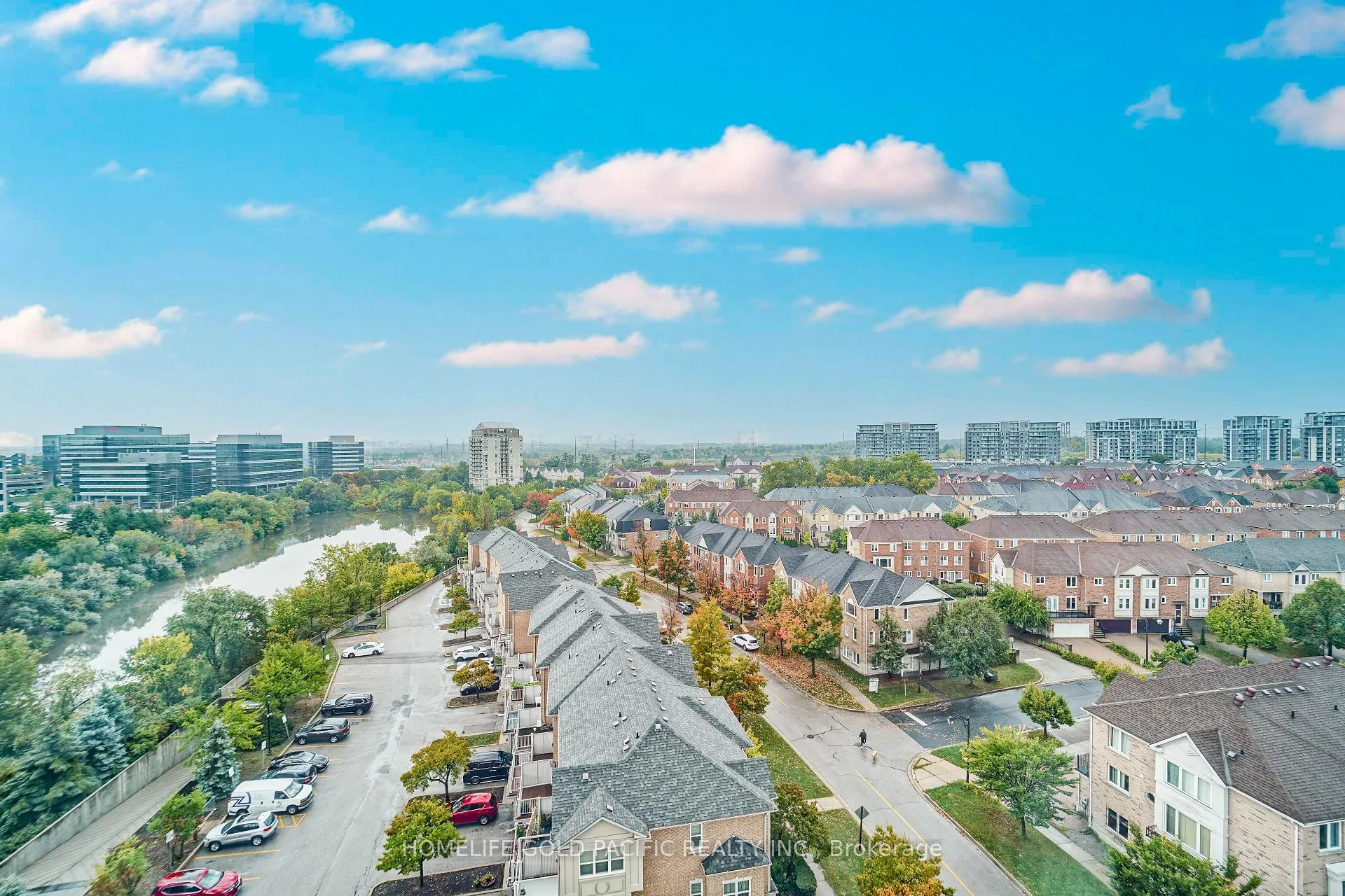 Photo 9 of Unit 1210, 135 Pond Drive, Markham, Commerce Valley — HOMEH