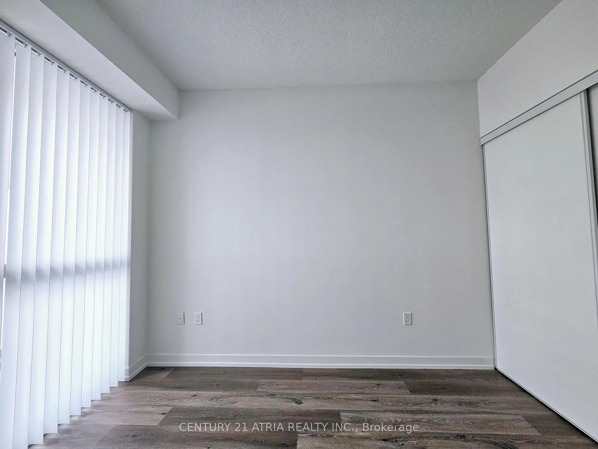 Photo 5 of Unit 701, 225 Commerce Street, Vaughan, Vaughan Corporate Centre — HOMEH
