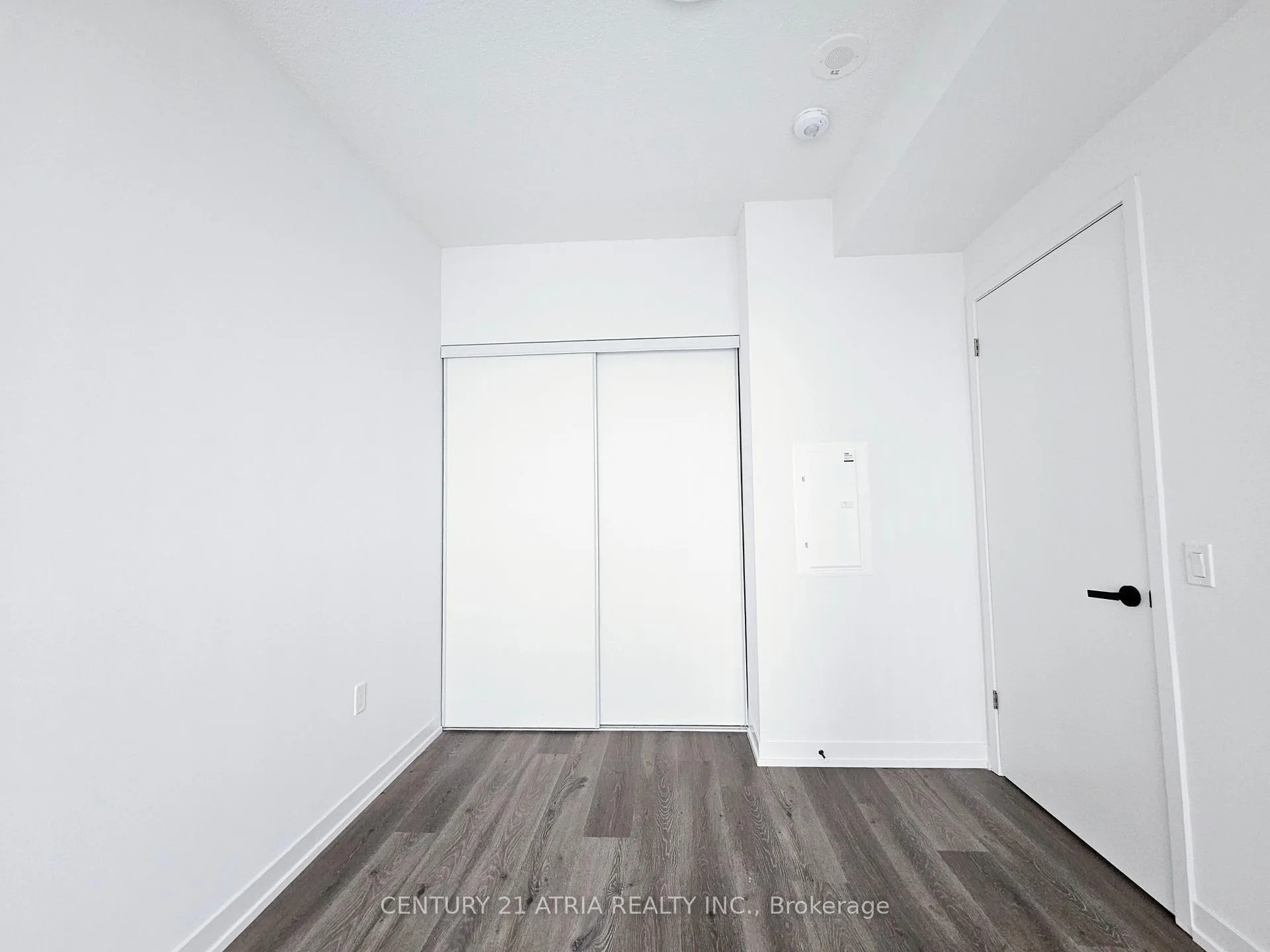 Photo 8 of Unit 701, 225 Commerce Street, Vaughan, Vaughan Corporate Centre — HOMEH